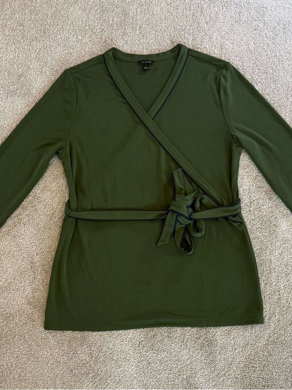 Ann Taylor Wrap Top Blouse Olive Green Tie Waist Long Sleeve Size Large